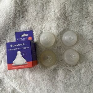 Lansinoh Baby Bottle Nipples - Set of 4